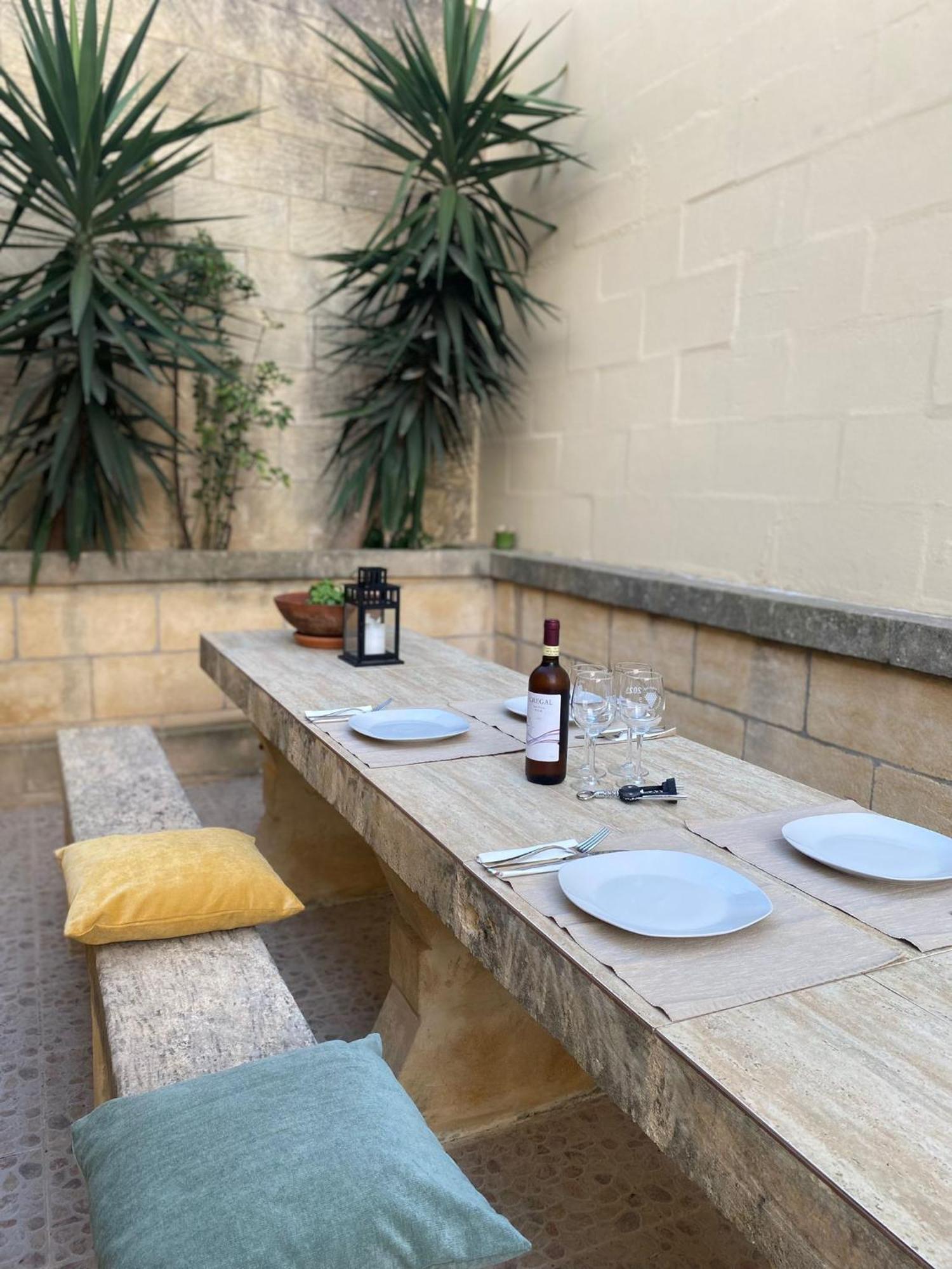 A La Maison Xaghra