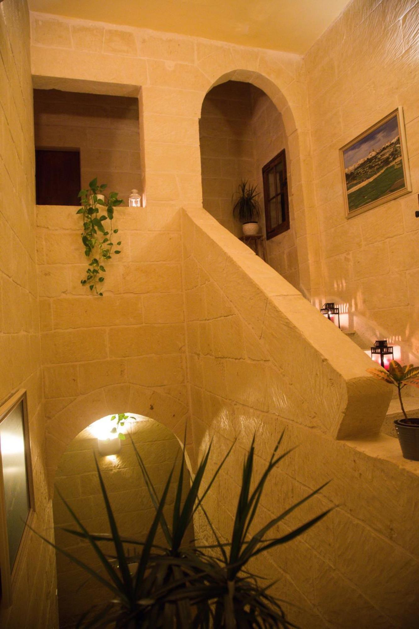 A La Maison Xaghra